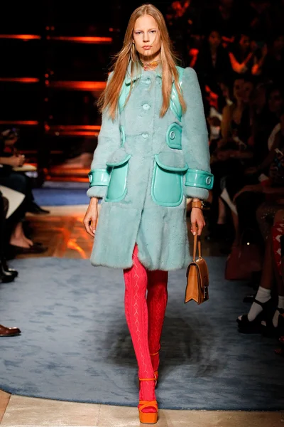 Look 13